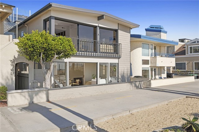 Detail Gallery Image 2 of 49 For 1510 W Oceanfront, Newport Beach,  CA 92663 - – Beds | – Baths