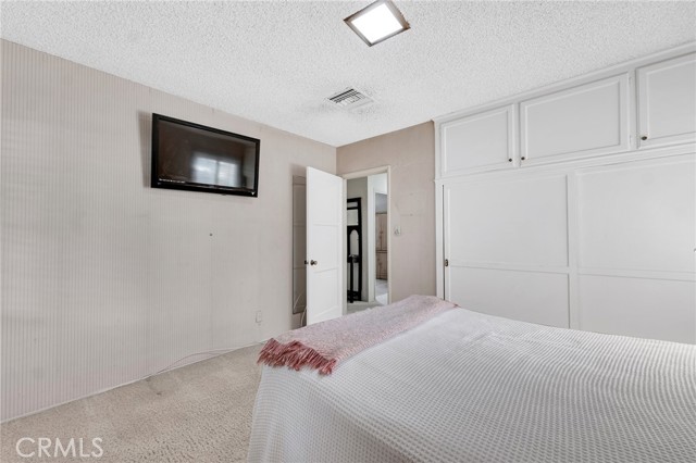 Detail Gallery Image 7 of 25 For 18313 Bessemer St, Tarzana,  CA 91335 - 3 Beds | 1 Baths