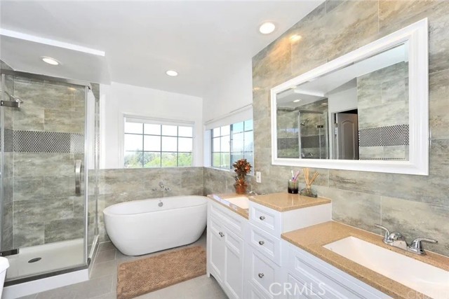 Detail Gallery Image 11 of 27 For 5156 Campo, Woodland Hills,  CA 91364 - 4 Beds | 4 Baths