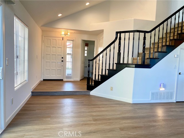 Detail Gallery Image 22 of 27 For 286 Carefree, Costa Mesa,  CA 92627 - 3 Beds | 2/1 Baths