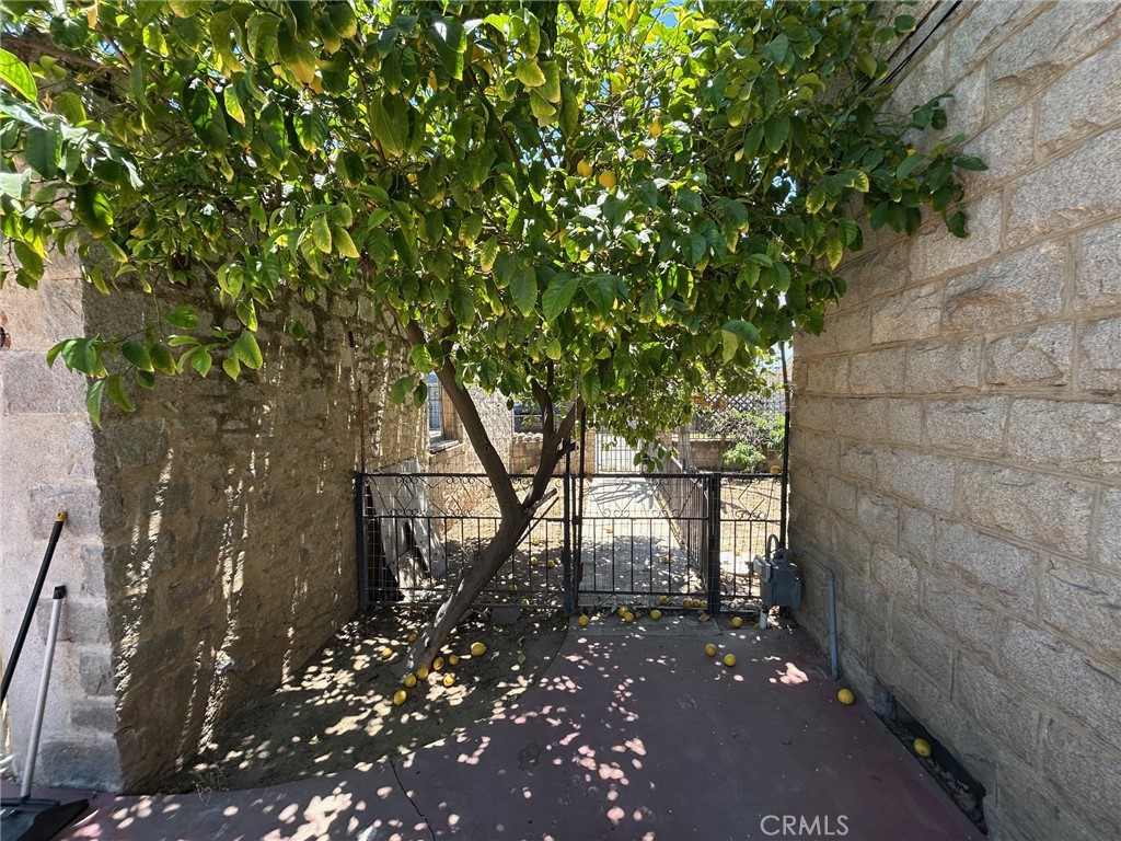 https://media.crmls.org/medias/0b520878-440c-4f4d-8130-28a0fd3a63d1.jpg?preset=X-Large