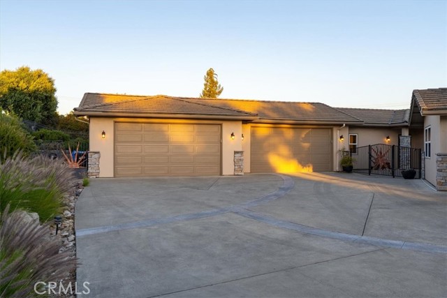 2035 Calle Pattito, Templeton CA: https://media.crmls.org/medias/0b52cde0-d397-4196-95d1-e3152b69bc03.jpg