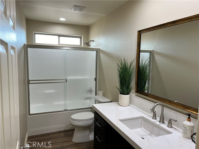 Detail Gallery Image 13 of 18 For 14755 Juniper St, Hesperia,  CA 92345 - 4 Beds | 2/1 Baths