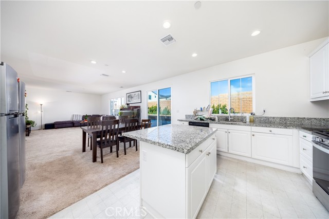 Detail Gallery Image 16 of 28 For 3473 E Sweetbay, Ontario,  CA 91761 - 6 Beds | 3 Baths