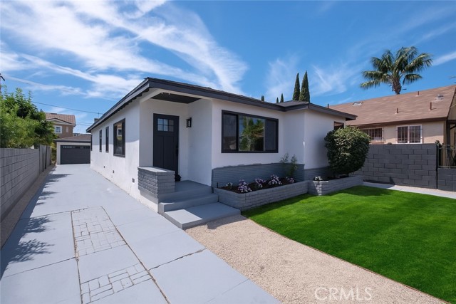 Detail Gallery Image 1 of 25 For 3834 W 116th St, Hawthorne,  CA 90250 - 4 Beds | 2 Baths