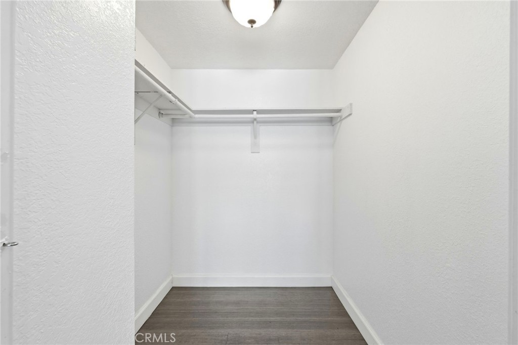 https://media.crmls.org/medias/0b54a730-9545-4441-a647-33320dcc8ea3.jpg?preset=X-Large