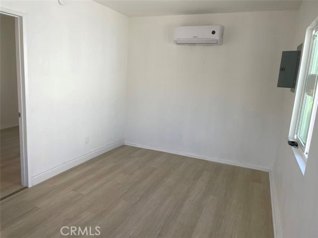 672 East 115th Street photo 7