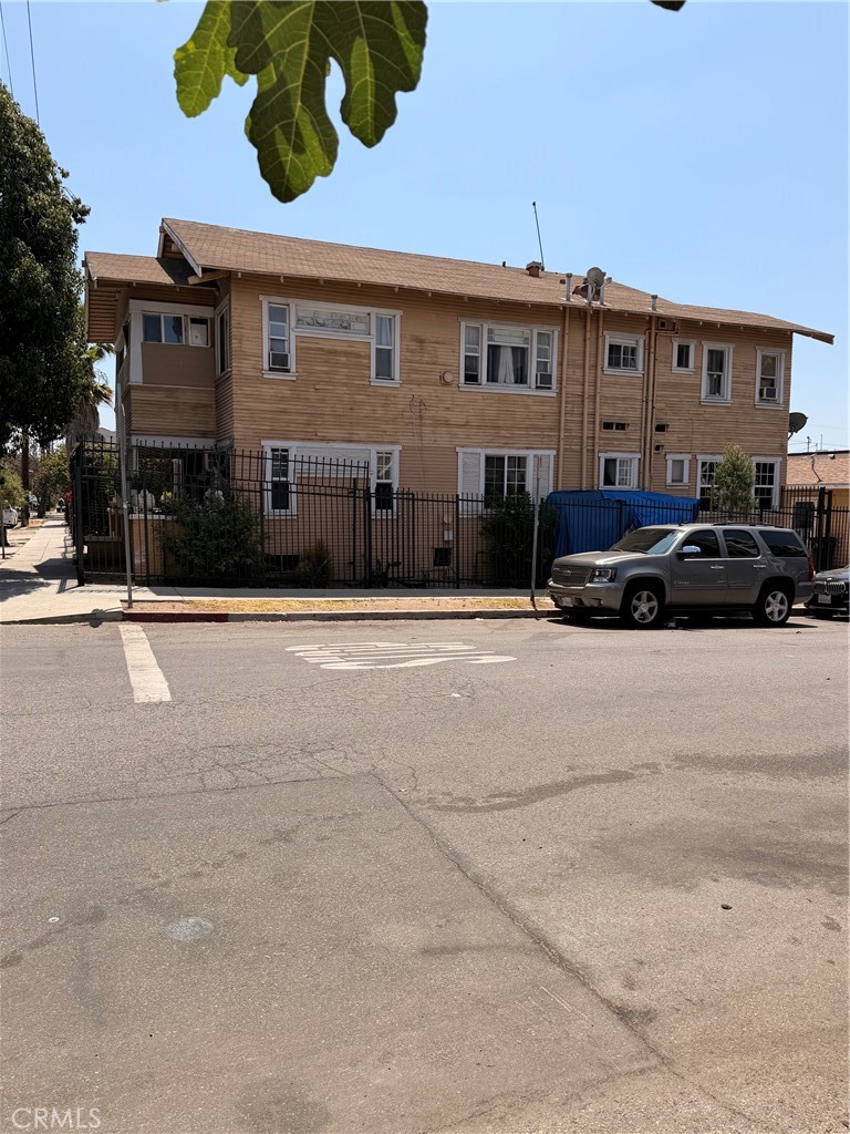 Apartment at 3106 San Marino