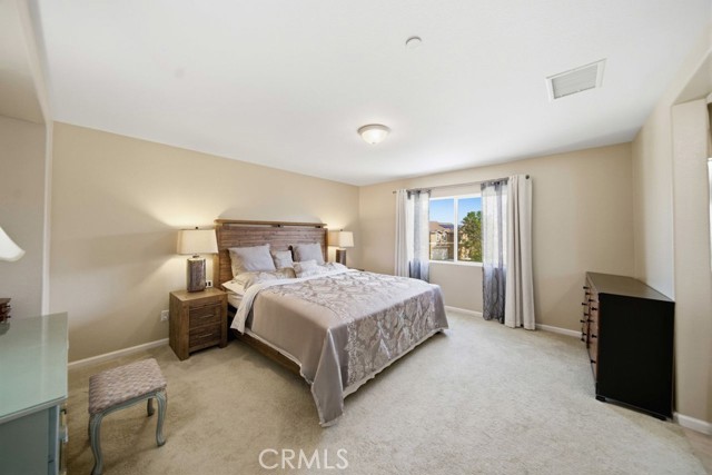 Detail Gallery Image 17 of 38 For 26856 Cherry Willow, Canyon Country,  CA 91387 - 4 Beds | 3 Baths