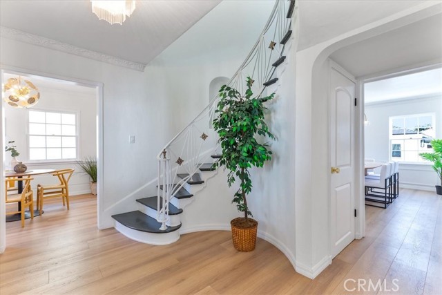 Detail Gallery Image 6 of 42 For 3961 Hepburn Ave, Los Angeles,  CA 90008 - 2 Beds | 2 Baths