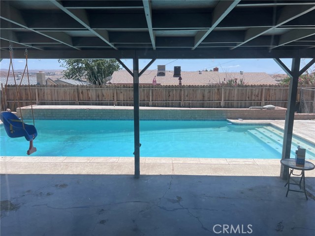 37098 San Bruno Avenue, Barstow CA: https://media.crmls.org/medias/0b56fb74-8548-4ff0-a3ae-5abebf9eeb42.jpg