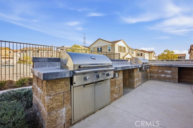 Detail Gallery Image 44 of 45 For 16281 Castello #1,  Fontana,  CA 92336 - 3 Beds | 2/1 Baths