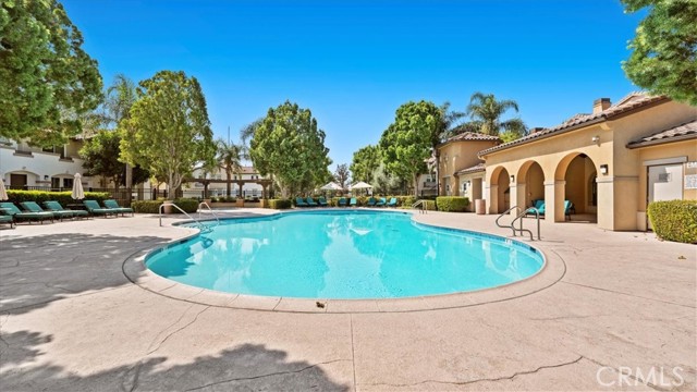 12533 Cipriano Lane, Eastvale CA: https://media.crmls.org/medias/0b574a73-1028-4b70-8b14-702f425a9359.jpg
