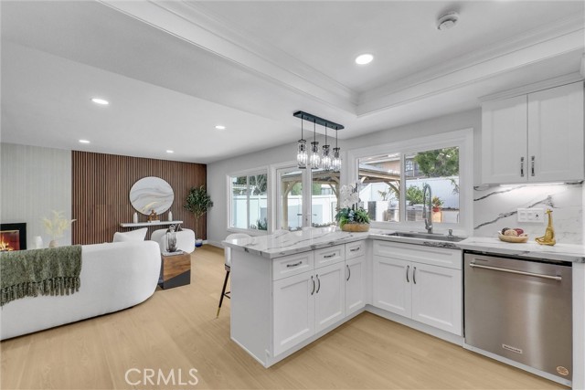 Detail Gallery Image 9 of 23 For 56 Monticello, Irvine,  CA 92620 - 3 Beds | 2/1 Baths