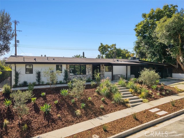 Image 3 for 23732 Ladrillo St, Woodland Hills, CA 91367