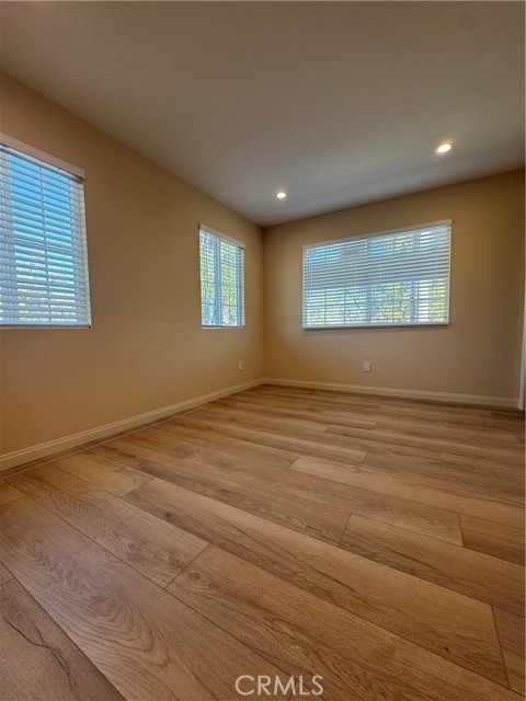 11316 White Oak Ave, Granada Hills CA: https://media.crmls.org/medias/0b597d7a-2861-4570-b410-c3b91fde73e8.jpg