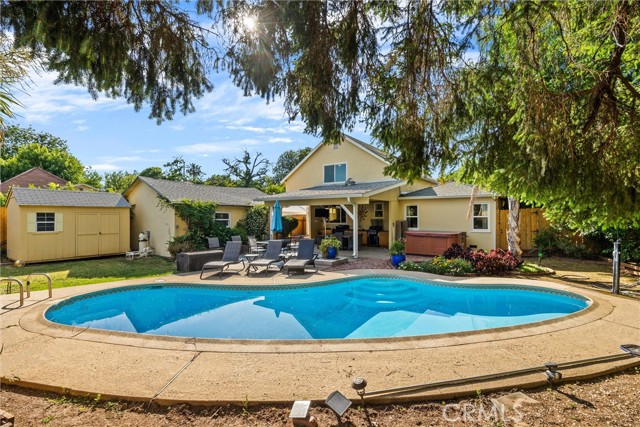 Detail Gallery Image 1 of 53 For 225 W 12th St, Chico,  CA 95928 - 3 Beds | 3 Baths