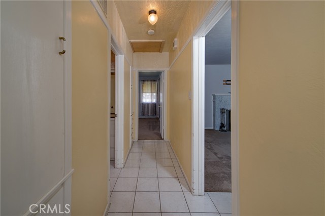 Detail Gallery Image 15 of 40 For 3250 Maricopa Dr, Riverside,  CA 92507 - 4 Beds | 2 Baths