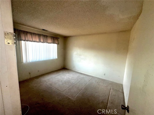 30001 Caddy Lane, Tehachapi CA: https://media.crmls.org/medias/0b5a2580-84d2-4ed1-882e-56b9d841dc26.jpg