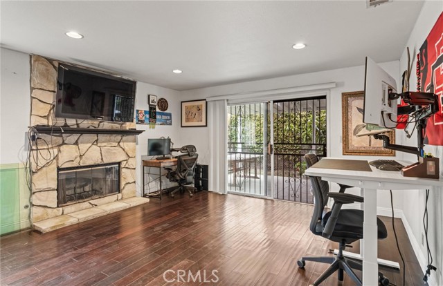 Detail Gallery Image 13 of 35 For 5048 W 121st St, Hawthorne,  CA 90250 - 4 Beds | 2/1 Baths