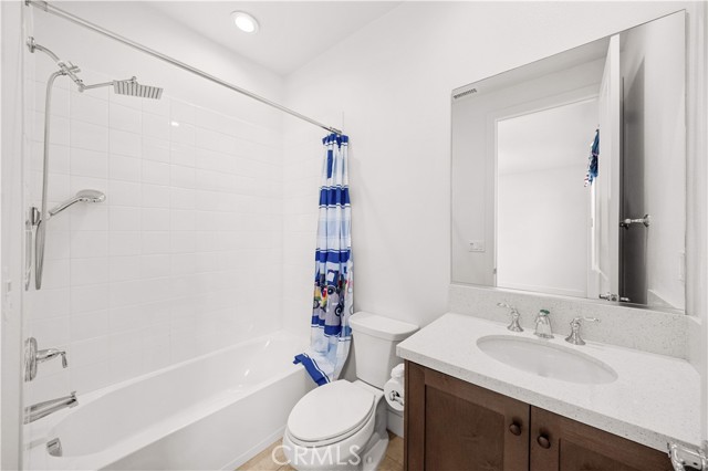 Detail Gallery Image 28 of 38 For 20564 W Bluebird Ct, Porter Ranch,  CA 91326 - 5 Beds | 5/1 Baths