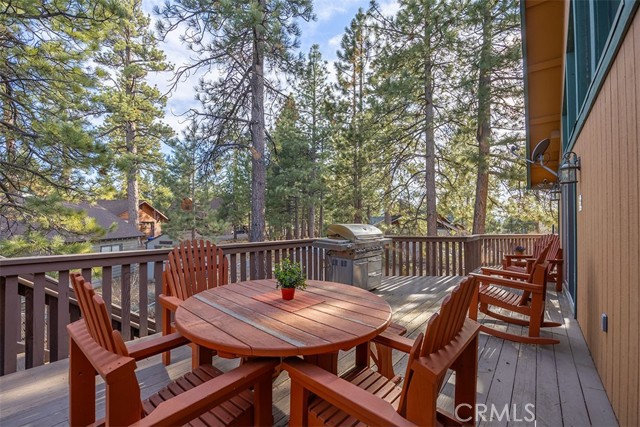 39607 Forest Road, Big Bear Lake CA: https://media.crmls.org/medias/0b5c5231-efaa-4142-a642-37124e3927ac.jpg