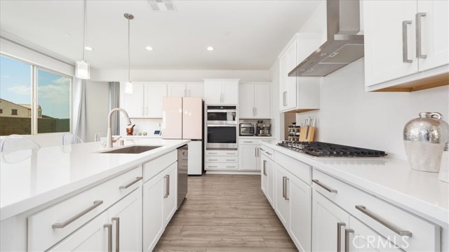 Image 11 of 40 For 773 Pinehurst Street