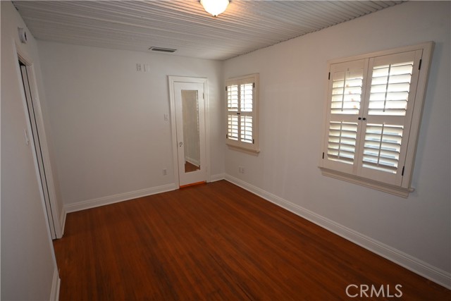 Detail Gallery Image 12 of 23 For 162 Glendora Ave., Long Beach,  CA 90803 - 2 Beds | 2 Baths