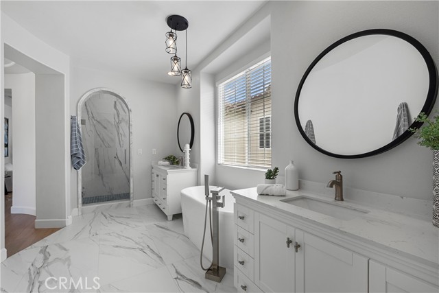 26814 Fairlain Drive, Valencia CA: https://media.crmls.org/medias/0b5cdb48-470f-4e50-ad92-fb36fc50fc25.jpg
