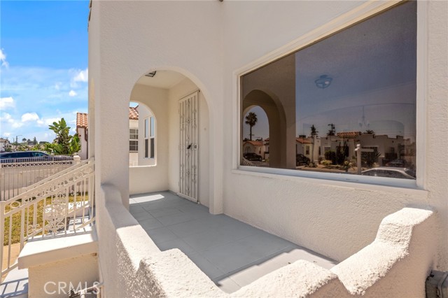 6573 4th Avenue, Los Angeles, CA, 90043 6573 4th Avenue, Los Angeles, CA, 90043