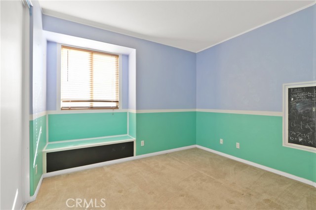 Detail Gallery Image 18 of 20 For 17384 Blue Ridge Ct, Riverside,  CA 92503 - 5 Beds | 2/2 Baths