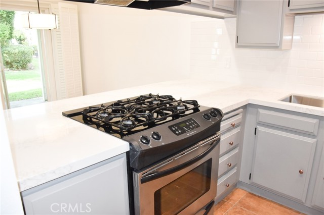 3340 E Collins Avenue, Orange CA: https://media.crmls.org/medias/0b5ebeb9-360b-492e-a53d-2d543f1cc030.jpg