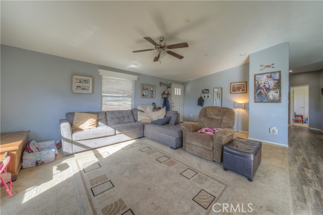 Detail Gallery Image 7 of 39 For 32986 Grand Ave, Winchester,  CA 92596 - 4 Beds | 3 Baths