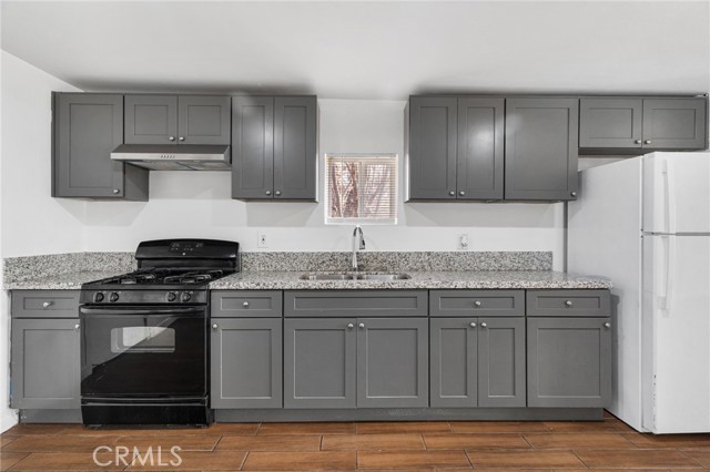 Detail Gallery Image 9 of 24 For 1130 Jeffrey St, Bakersfield,  CA 93305 - 2 Beds | 1 Baths