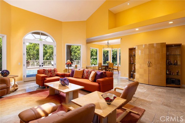Detail Gallery Image 17 of 35 For 25281 Derbyhill Dr, Laguna Hills,  CA 92653 - 5 Beds | 4/1 Baths