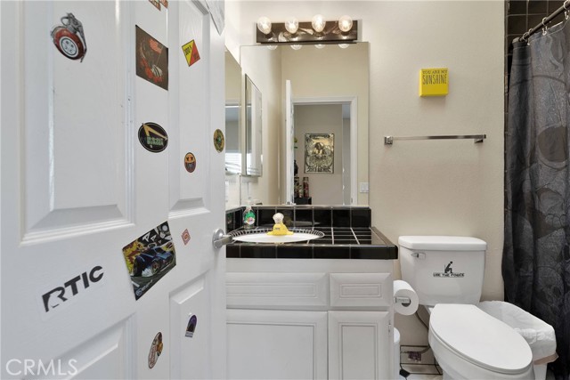 Detail Gallery Image 39 of 62 For 12546 Autumn Leaves Ave, Victorville,  CA 92395 - 5 Beds | 3/1 Baths