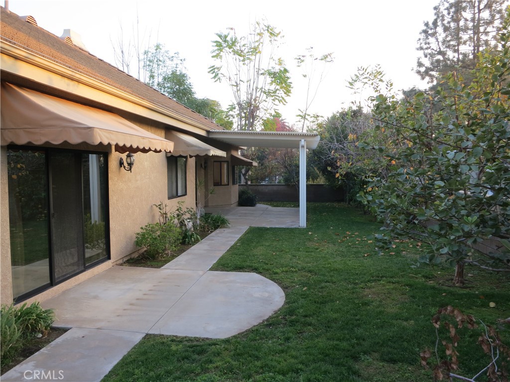 https://media.crmls.org/medias/0b6010fc-e428-4e91-8b7c-302aad3febc4.jpg?preset=X-Large