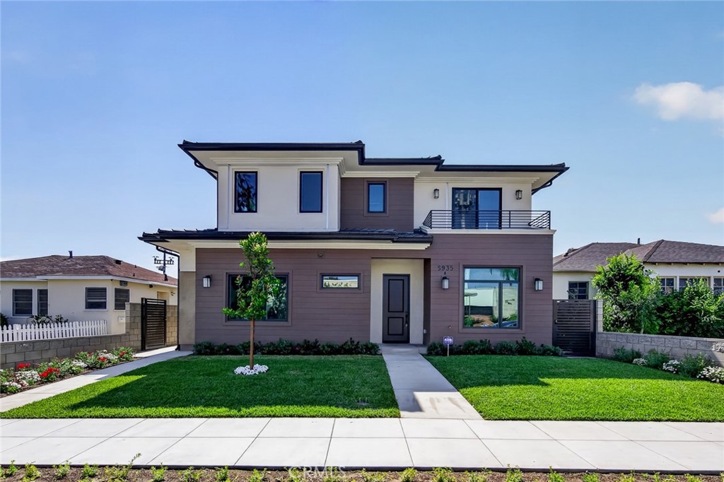 5935 Kauffman Ave. #B