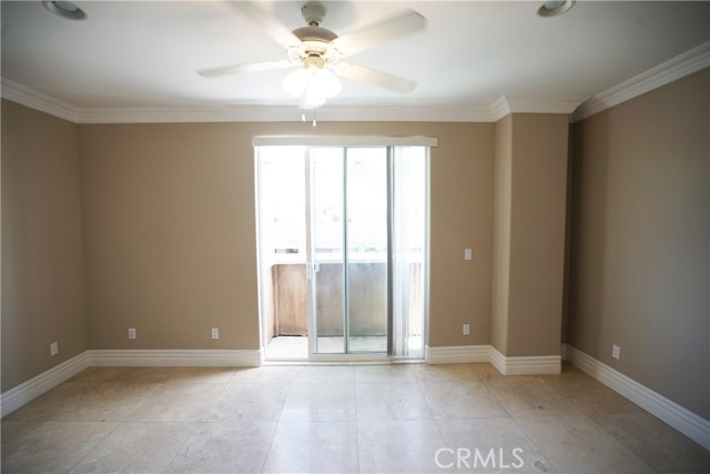 18245 Burbank Boulevard, Tarzana CA: https://media.crmls.org/medias/0b60fa55-81ce-419a-aa31-f7d1effcbe6e.jpg