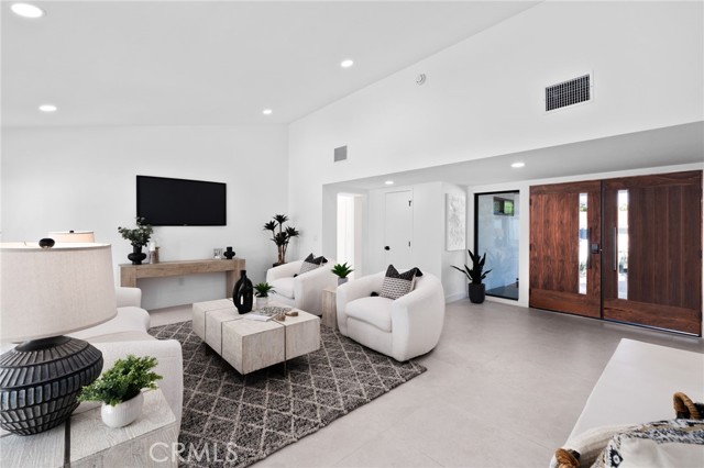 1975 E Mark Leslie, Palm Springs, CA 92264