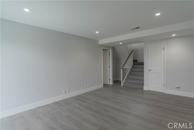 Detail Gallery Image 25 of 40 For 633 Vista Bonita, Newport Beach,  CA 92660 - 3 Beds | 2/1 Baths