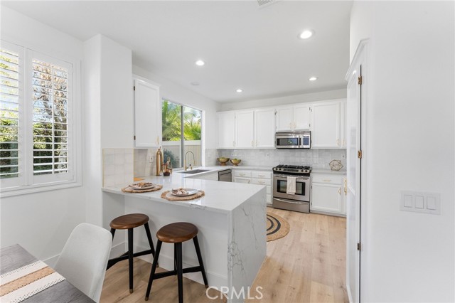 Detail Gallery Image 16 of 49 For 29 Hulsea, Aliso Viejo,  CA 92656 - 3 Beds | 3 Baths