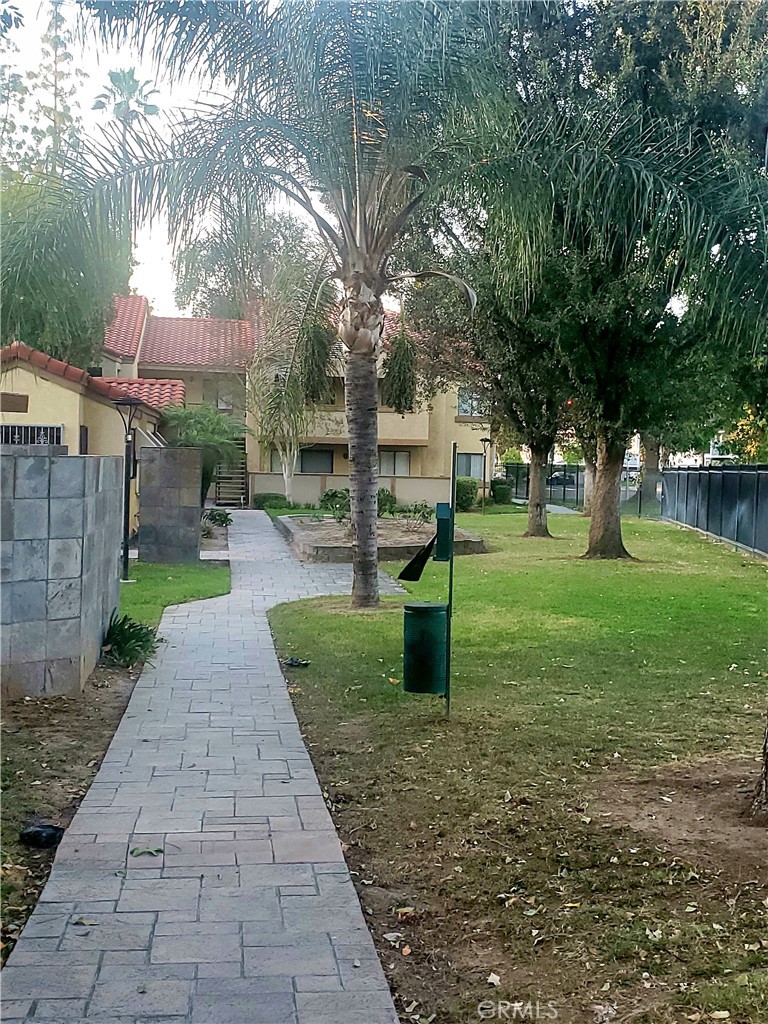 https://media.crmls.org/medias/0b616ac6-5ff1-48af-be49-ffe194684c71.jpg?preset=X-Large