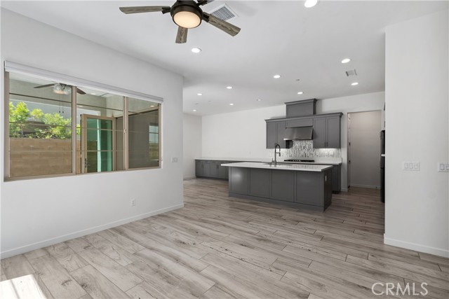 112 Menkar, Irvine CA: https://media.crmls.org/medias/0b616fe5-b5a3-4bd5-bba6-cd2ef177b5d5.jpg