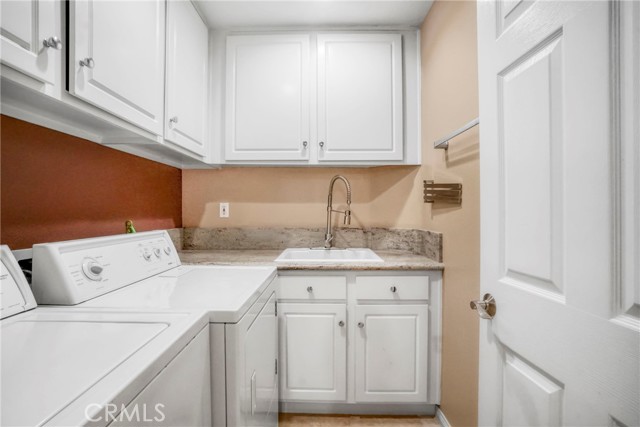 Detail Gallery Image 13 of 30 For 586 Grass Valley St, Simi Valley,  CA 93065 - 4 Beds | 3 Baths