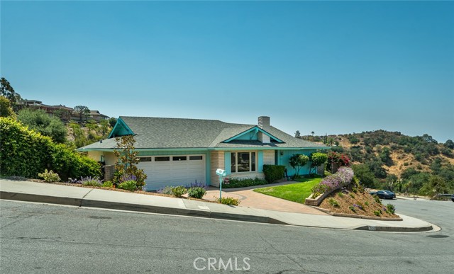 Detail Gallery Image 38 of 38 For 2251 El Arbolita Dr, Glendale,  CA 91208 - 2 Beds | 2 Baths