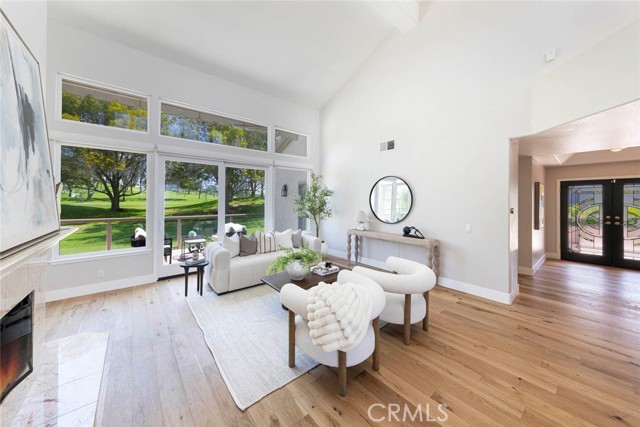 Detail Gallery Image 8 of 44 For 90 Ocean Vista, Newport Beach,  CA 92660 - 2 Beds | 2/1 Baths