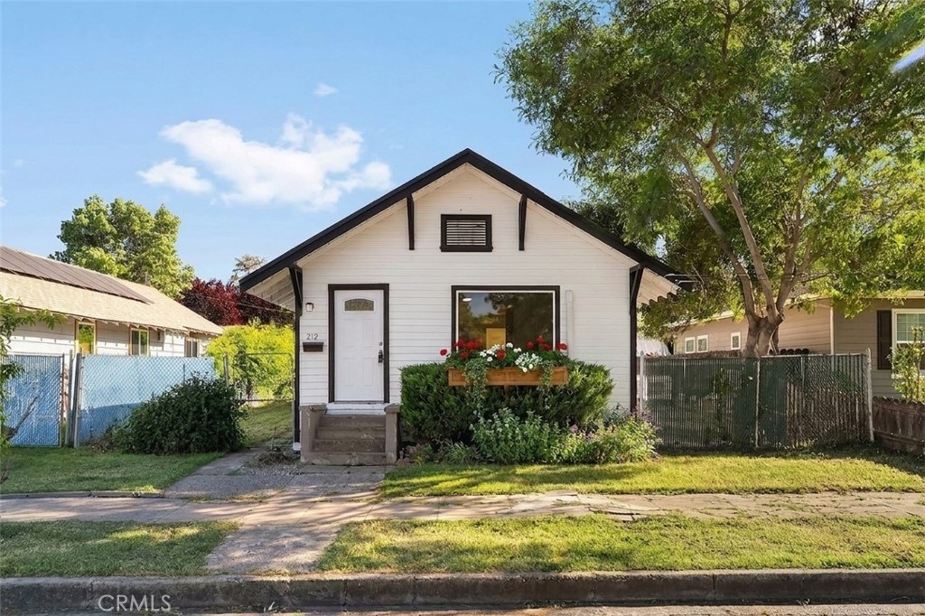 312 W Cedar Street