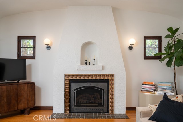 Detail Gallery Image 9 of 47 For 5022 E Broadway, Long Beach,  CA 90803 - 2 Beds | 2 Baths