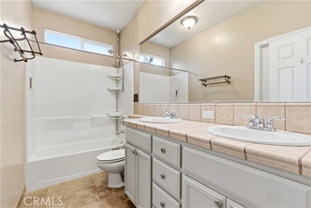 Detail Gallery Image 37 of 56 For 2605 Hoyt Ave, Tulare,  CA 93274 - 3 Beds | 2 Baths